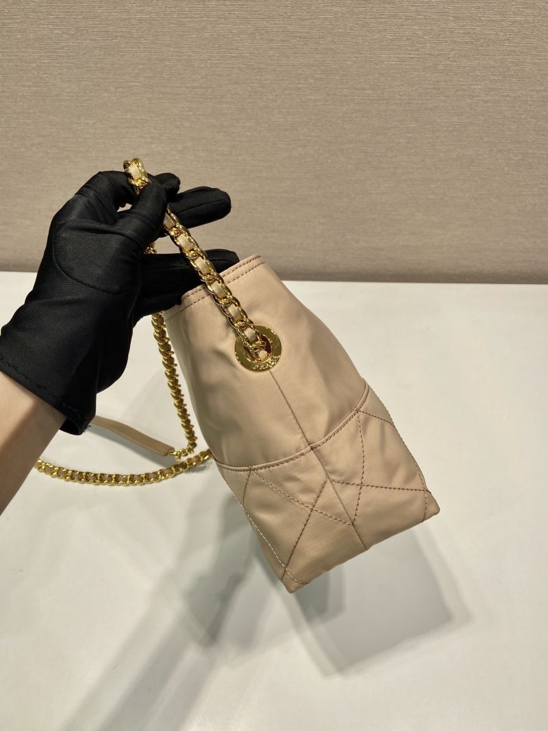 Pra*a tote bags